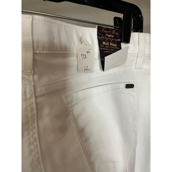 nwt womens size 10 white shorts by true slim zipper fly belted waist pockets - Picture 7 of 8